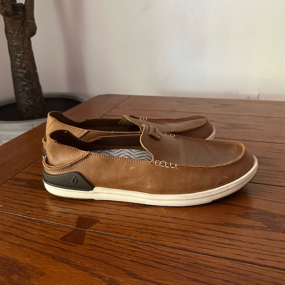 Olukai Leather slip on shoes